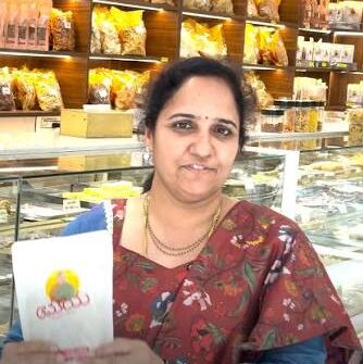 Meena saini Packaging & Delivery ManagerAdvisor